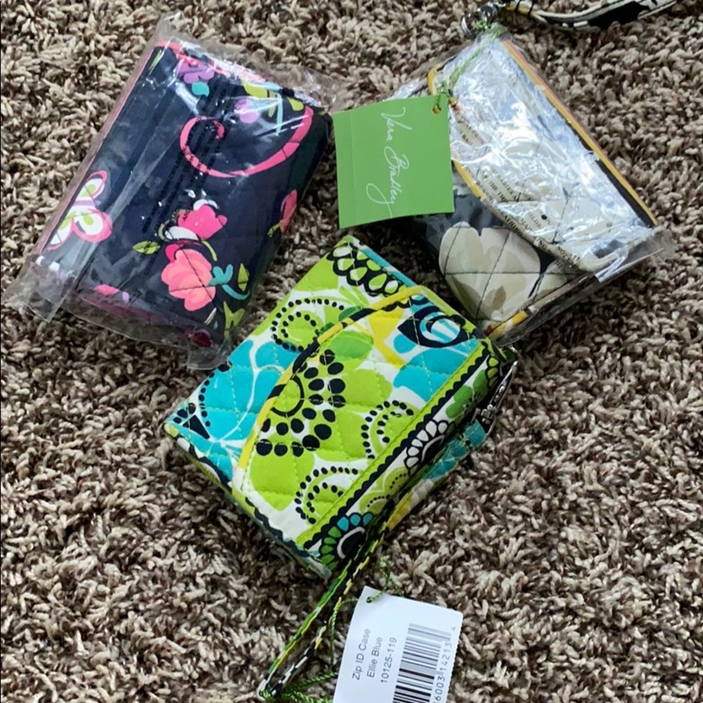 NEW! Super Smart Wristlet
